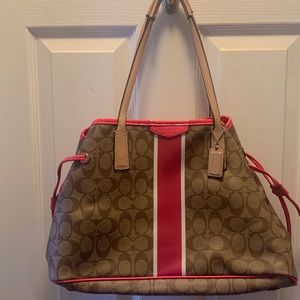 Super cute Coach Tote!